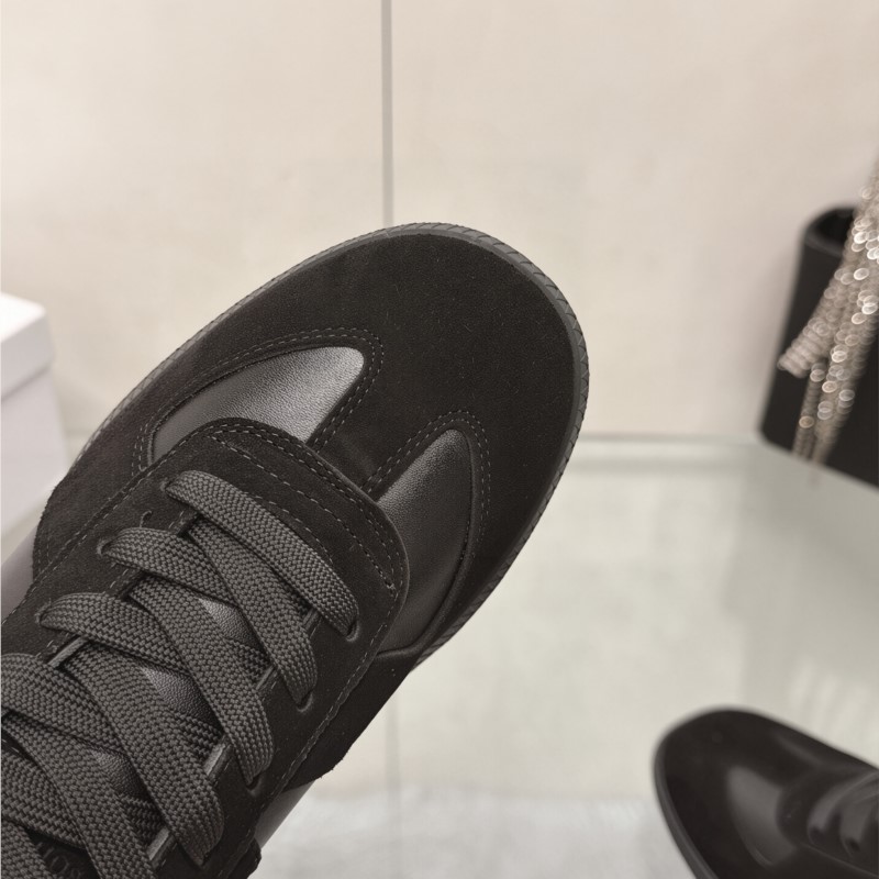 Sneakers Vintage Tedesche in P - Men Shoes Trainers recensione e prezzo
