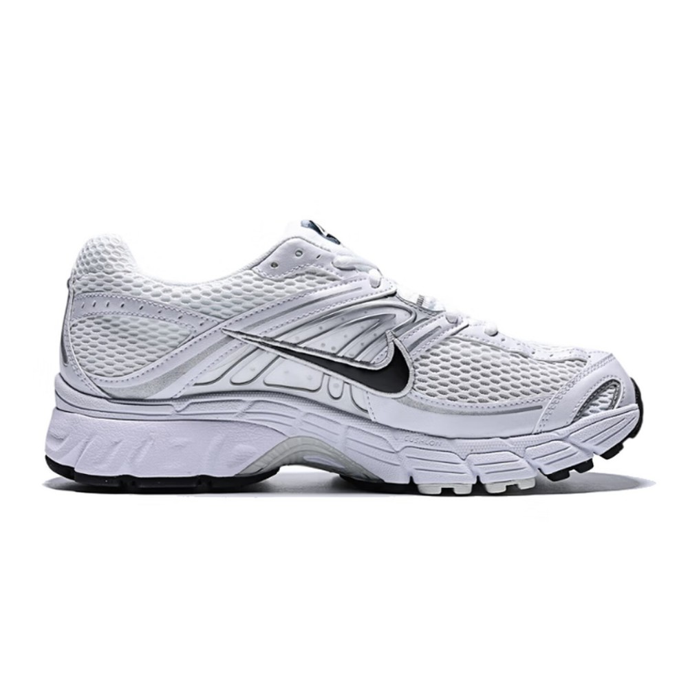 Scarpe da corsa da uomo Nike A - Men Shoes Myntra recensione e prezzo
